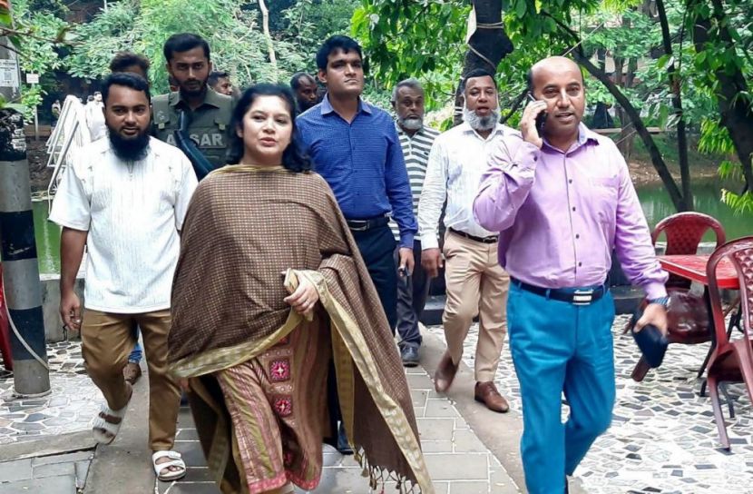 ধানমন্ডিতে ডিএসসিসির উচ্ছেদ অভিযান 