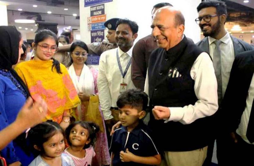 বাংলাদেশে ভারতীয় হাইকমিশনার দীনেশ ত্রিবেদী। ছবি: সংগৃহিত