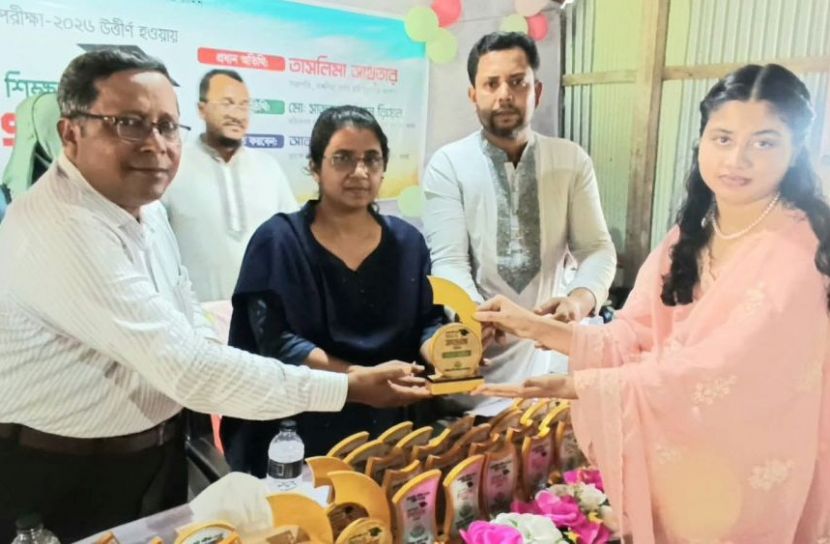  তরুণরা আমাদের অনুপ্রেরণা, তারাই আমাদের সাহস দেবে: আলোকচিত্রী তাসলিমা আখতার