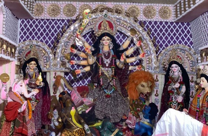 মহানবমীতে ভক্তদের ঢল, প্রার্থনায় শান্তি ও সম্প্রীতির বার্তা
